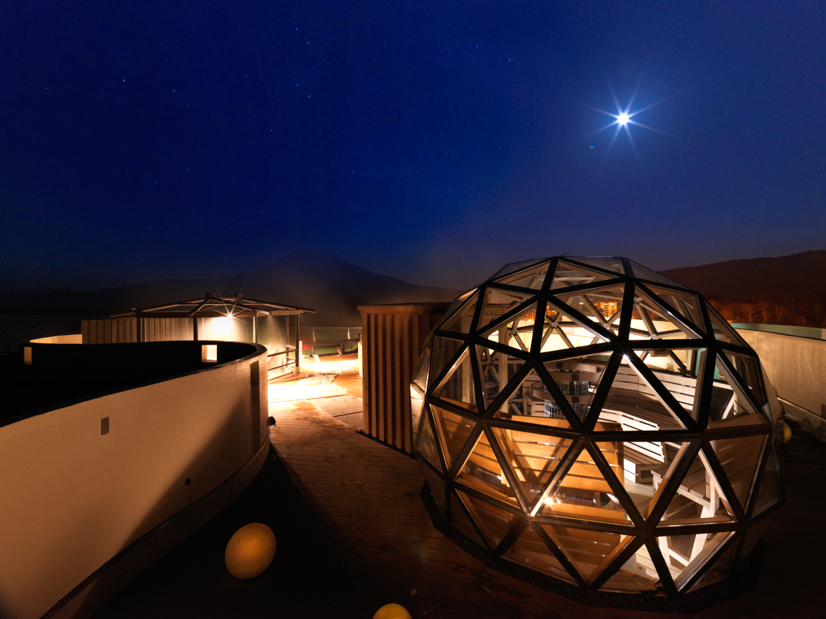 あかん遊久の里 鶴雅 P【スタンダード】2食付き！夕食和会席「紫翆」・朝食バイキング