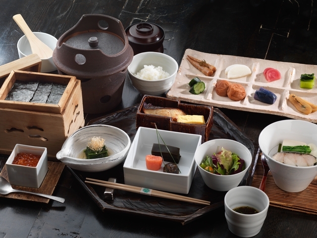あかん鶴雅別荘 鄙の座 【スタンダード】料理茶屋にて至高会席「茜山膳」