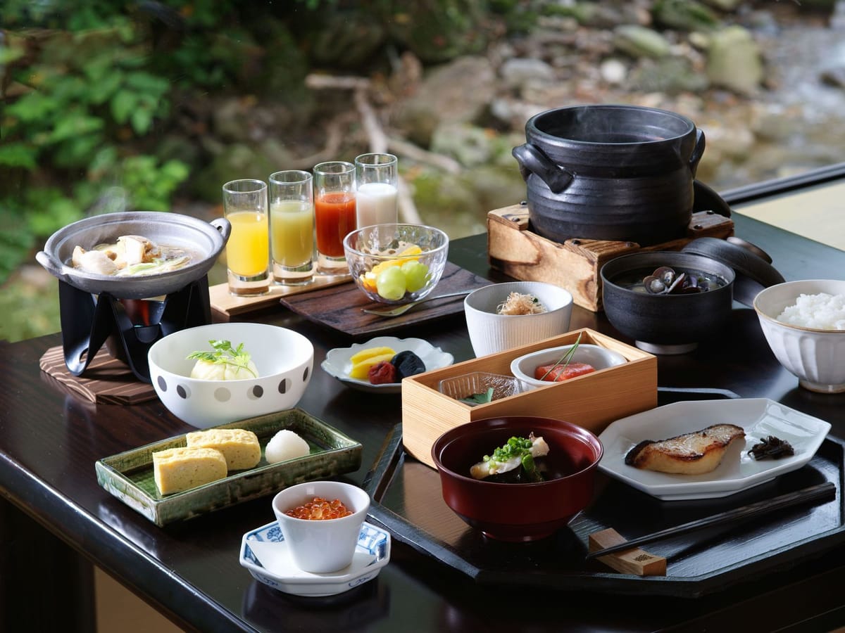 ニセコ昆布温泉 鶴雅別荘 杢の抄 ★【スタンダード】夕食・朝食付き!和食「袱流膳」