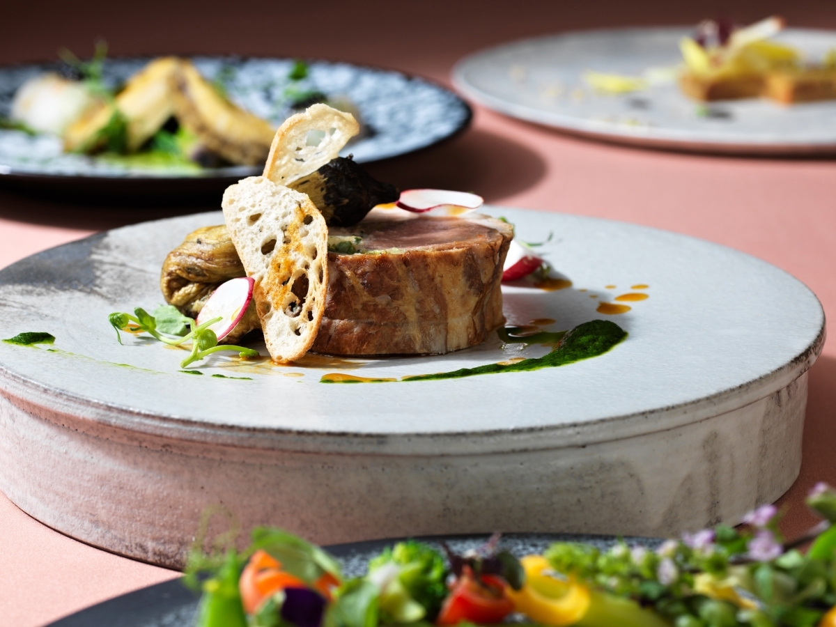 洞爺湖 鶴雅リゾート 洸の謌 【スタンダード】夕・朝食付き！夕食プレミアムフレンチ・朝食ハーフビュッフェ