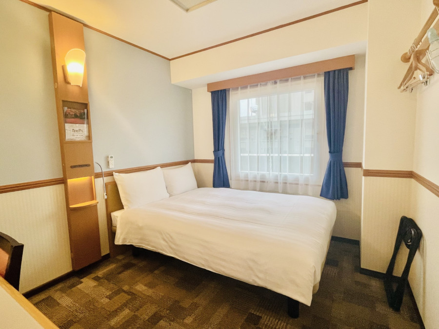 東横INN東広島駅前 喫煙エコノミーダブル