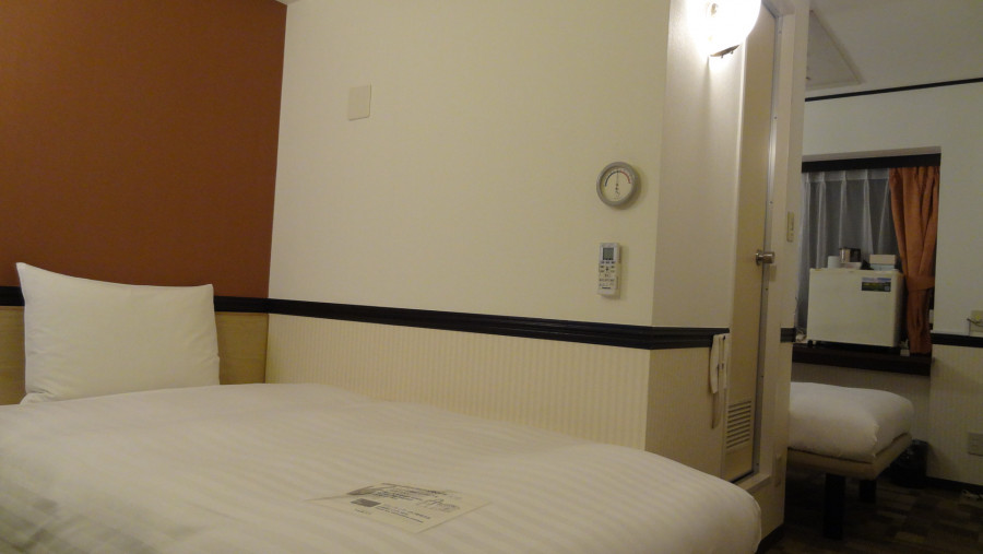 東横INN博多駅前祗園 喫煙セパレートツイン