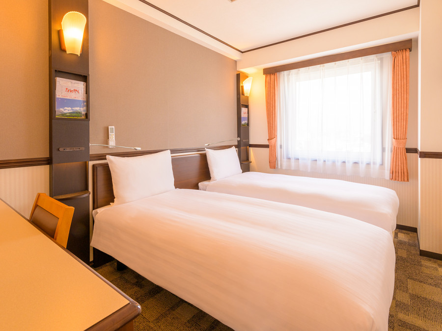 東横INN本厚木駅南口 禁煙エコノミーツイン