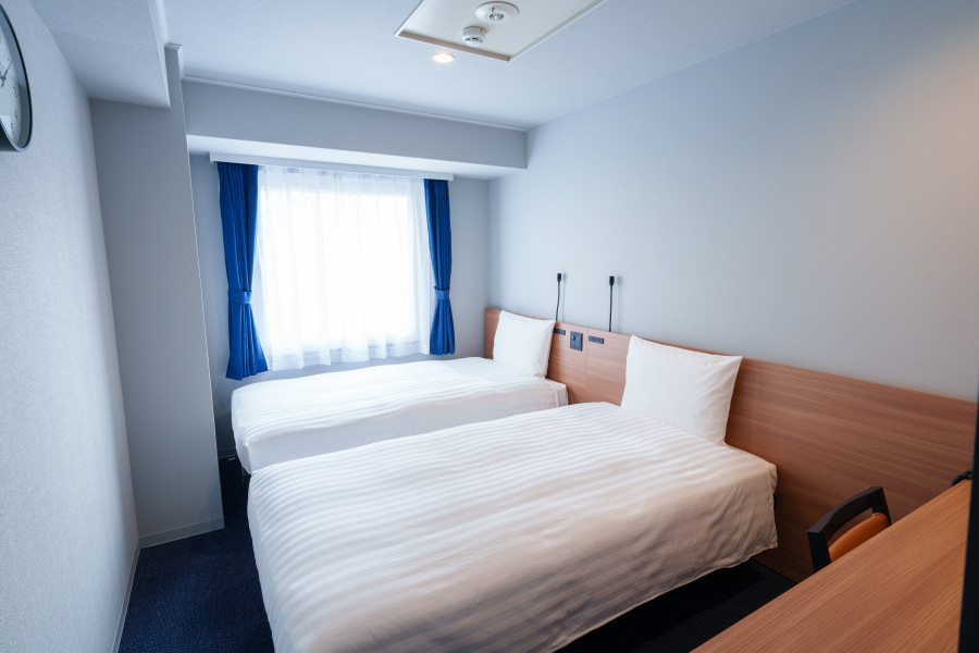 東横INN長崎駅前 喫煙ハリウッドツイン