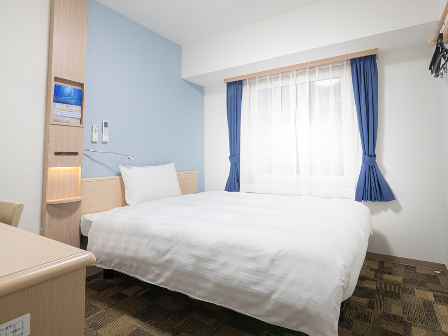 東横INN大阪なんば 喫煙シングル