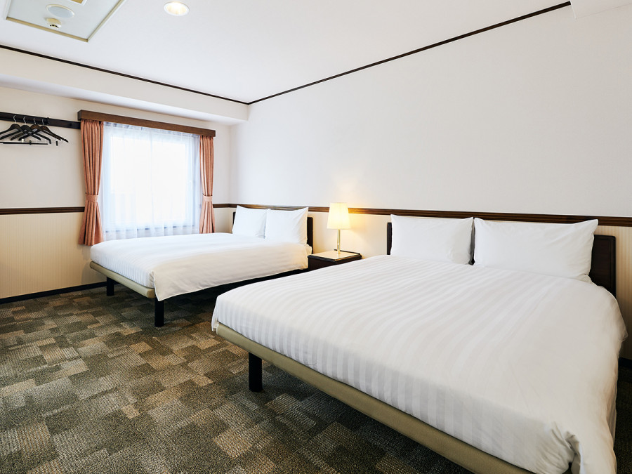 東横INN大阪伊丹空港 喫煙デラックスツイン