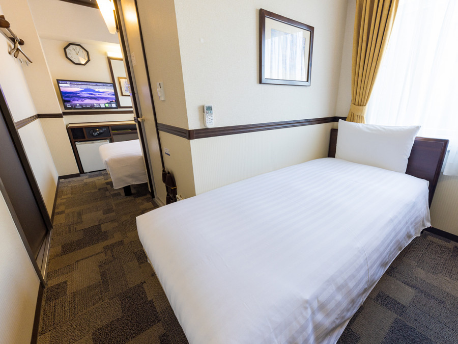 東横INN大阪心斎橋西 喫煙セパレートツイン