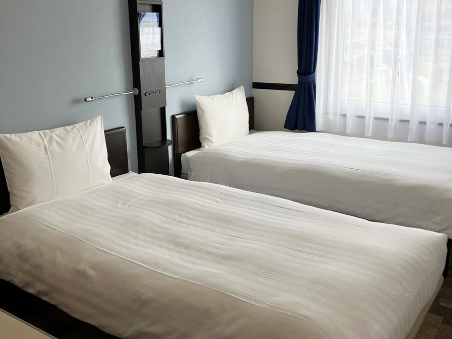 東横INN新高岡駅新幹線南口 喫煙ツイン