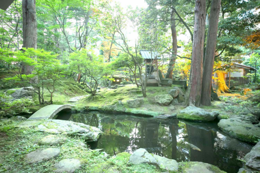 粟津温泉　法師 【絶景ステイ／温泉付き特別室】小堀遠州ゆかりの庭園をのぞむ贅沢客室で過ごす・お部屋食／11時アウト