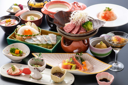 粟津温泉　法師 【法師の基本会席】北陸最古の宿で1300年湧き続ける霊泉を楽しむ・加賀会席・食事処