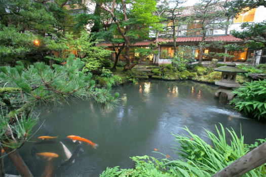 粟津温泉　法師 【素泊】1300年湧き続ける温泉でゆっくりリフレッシュ！チェックイン19時までOK《夕食・朝食なし》