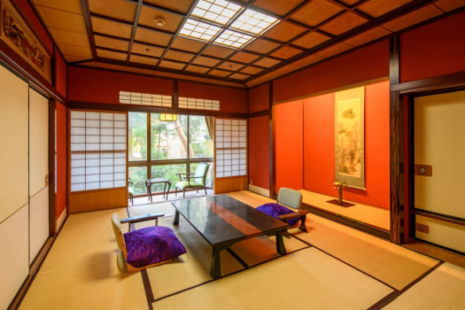 粟津温泉　法師 【秋の館・朱壁の和洋準特別室／秋園の間】10帖+ツイン
