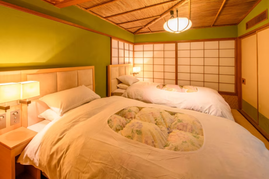 粟津温泉　法師 【春の館・和洋室】12.5帖和室+ツインベッドルーム