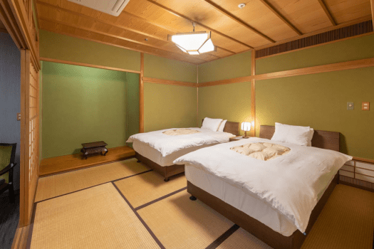 粟津温泉　法師 源泉かけ流し露天風呂付【秋の館・和洋特別室／養老の間】