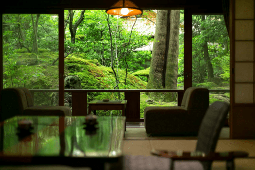 粟津温泉　法師 庭園が目の前に広がる1階客室【春の館】8帖以上の和室