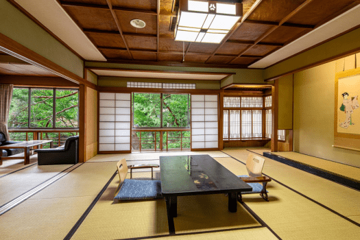 粟津温泉 法師 登録文化財棟【新春の館】庭園を臨む歴史の館・12帖以上の和室