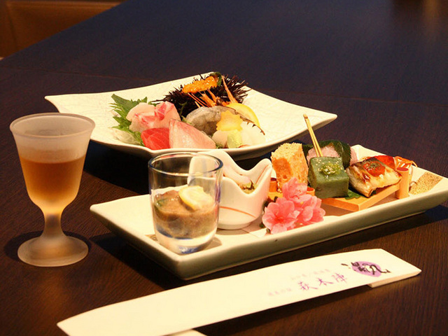 萩本陣 【ベッド派さんに♪／２食付】14種類の湯巡りと萩の味覚を堪能♪
