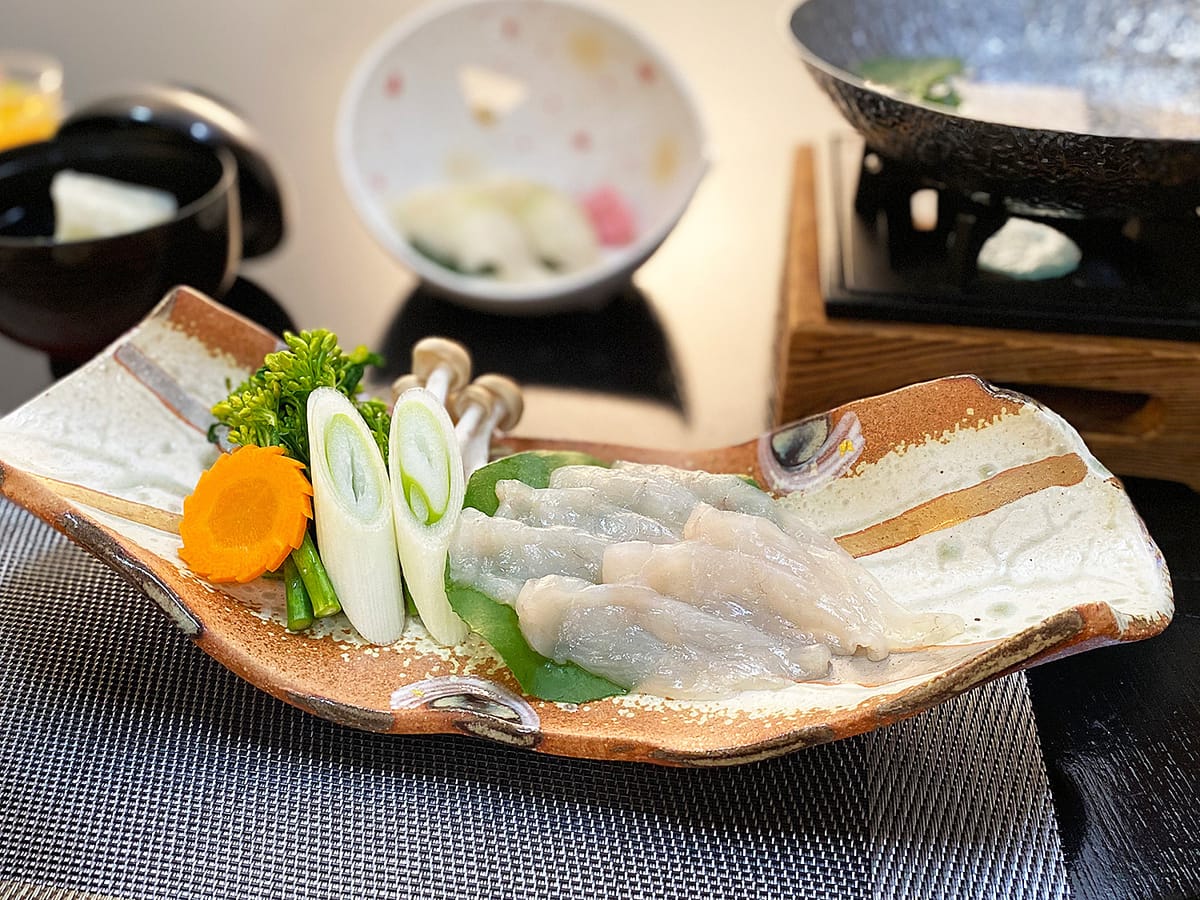 萩本陣 【涼風ふぐ三昧♪】ふぐしゃぶや唐揚げにふくのタタキをなんと40枚もつけた大満足ふく尽くし