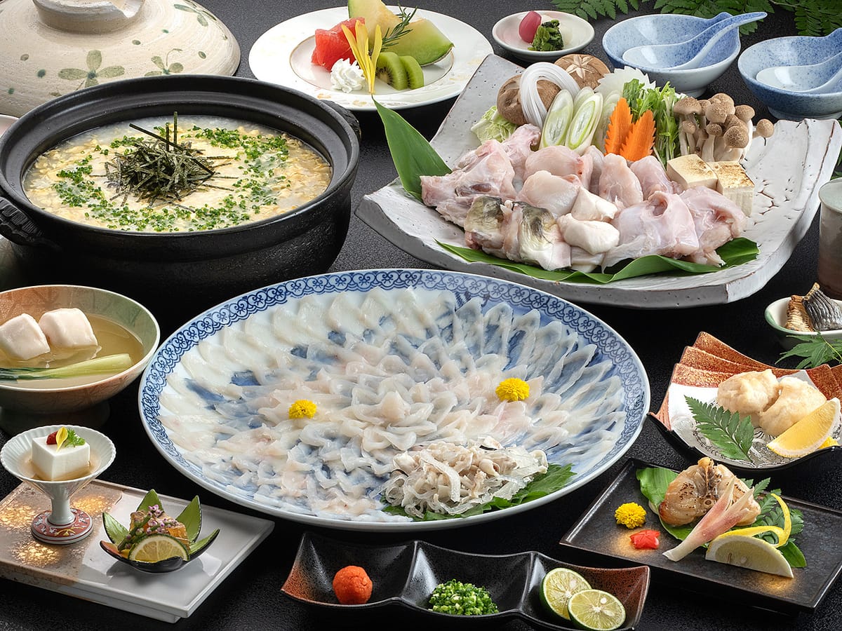 萩本陣 とらふくフルコース！大皿のてっさやてっちり鍋を囲んで身も心も温まるひとときを