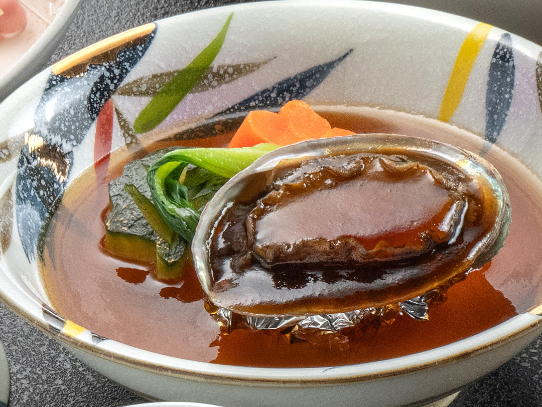 萩本陣 【特選なごみ会席 -春夏-】憧れの高級食材が大集合！食べきれない美味競演♪