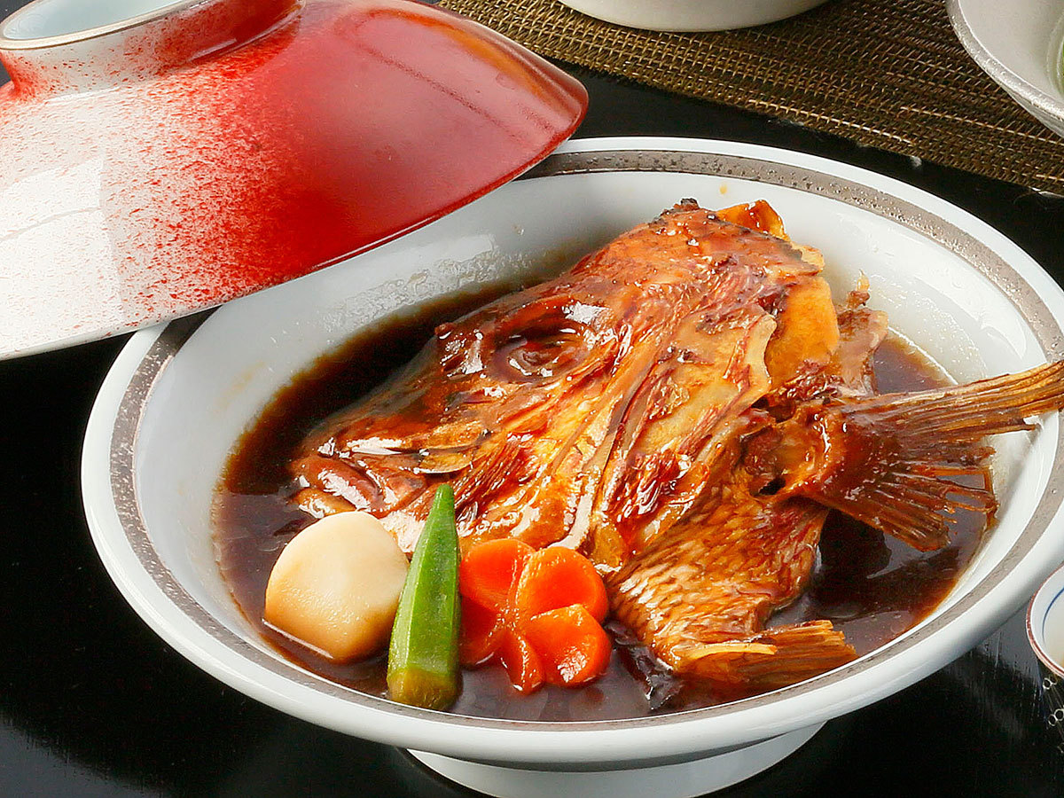 萩本陣 【やまぶき会席】彩り鮮やかな料理と14種の湯船で楽しいひと時を♪