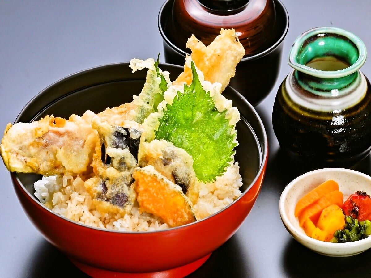 国際ホテル宇部 ★☆お部屋で満腹☆★くつろぎプラン♪【1泊2食付】