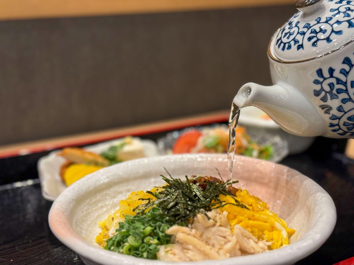 アパホテル＜鹿児島中央駅前西口＞ 【朝食付】鹿児島の朝の食卓をイメージした３種のプレートから選べる定食