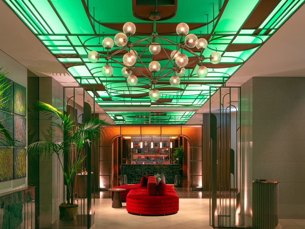 THE MARK GRAND HOTEL 【プレミアム】さいたま新都心駅デッキ直通！ビジネス出張・観光に最適！（食事無し）