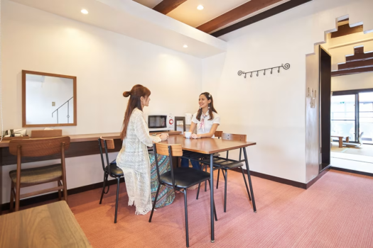 The Pool Resort OKINAWA 2F　和洋室メゾネット【ペット不可】