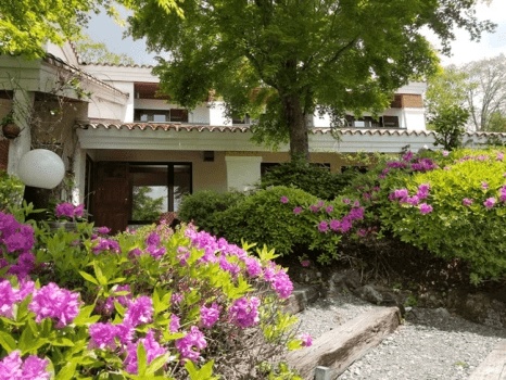 露天風呂のオーベルジュ つつじとかえで ダイナミックパック＊＊ツインの贅沢セミダブルベッド♪蓼科三室源泉の温泉で癒し～★本館　テラス付きNEW洋室★