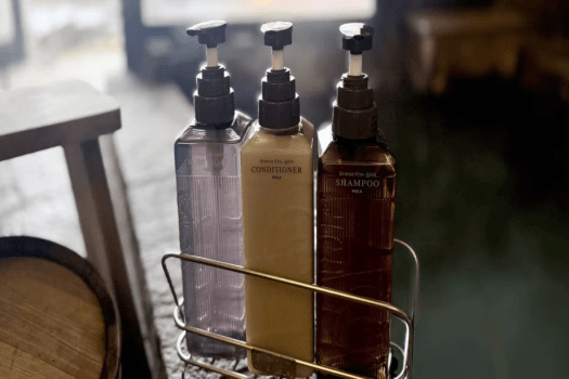 露天風呂のオーベルジュ つつじとかえで ﾀﾞｲﾅﾐｯｸﾊﾟｯｸ＊＊★本館 テラス付き和洋室★＜心ほどける和モダン＞　　　　　　　　　　　　　　　　　　　　　　　　　　　　　　　　　　　　　　畳の温もり、ベッドの快適さいいとこ取りの贅沢空間♪蓼科三室源泉の温泉で癒し～