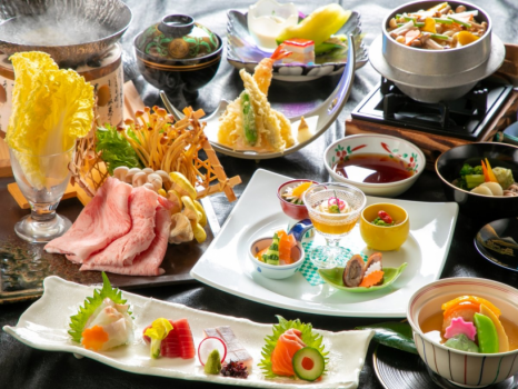 ホテル紅や DP【紅やスタンダード】夕食和食会席・朝食バイキング◇湖と山の景色に癒される１泊２食付