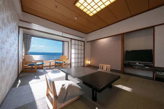 ホテル紅や 《本館湖側》【一般客室】和室10畳
