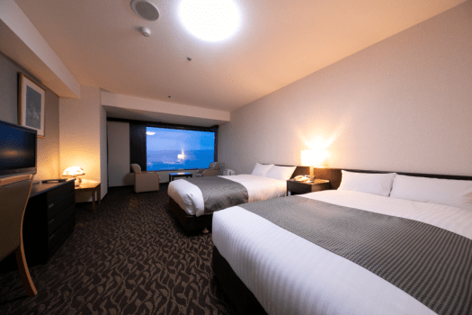 ホテル紅や 《本館湖側》【トップフロア】ツイン『湖陽』