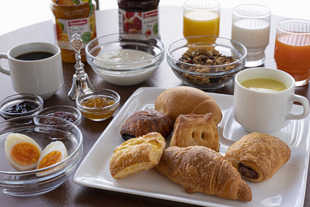 R&Bホテル仙台広瀬通駅前 【朝食付】◆クオカード1,000円付プラン