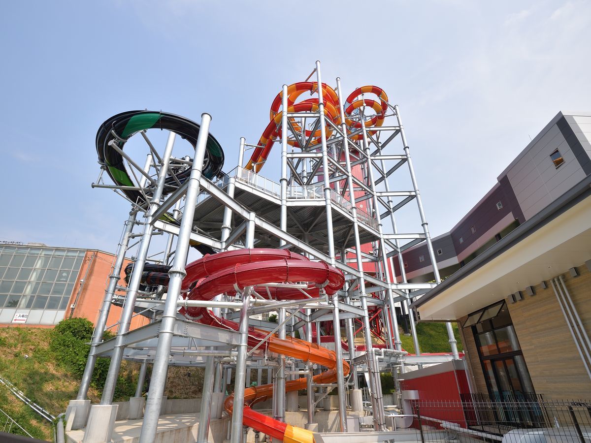 モノリスタワー 【お子さまも大興奮！】心臓バクバク迫力満点♪スライダー4種1日乗り放題券付きプラン！