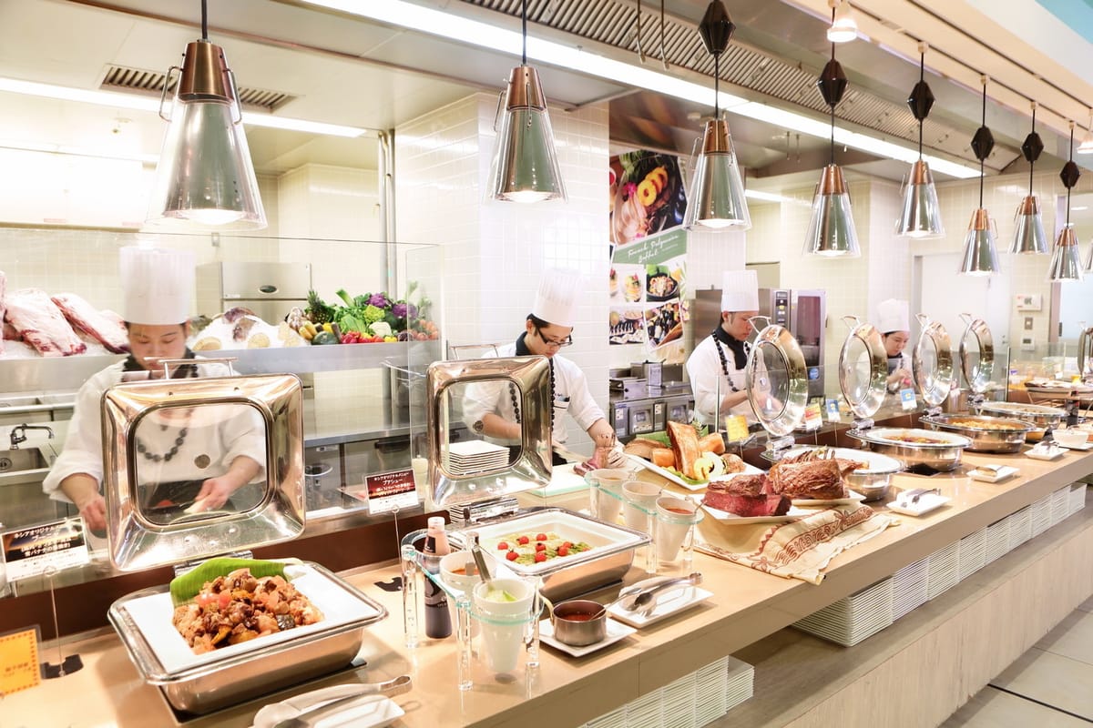 モノリスタワー 【ご夕食飲み放題】生ビールに日本酒・サワーも選べる！お子様にはトロピカルドリンク付き