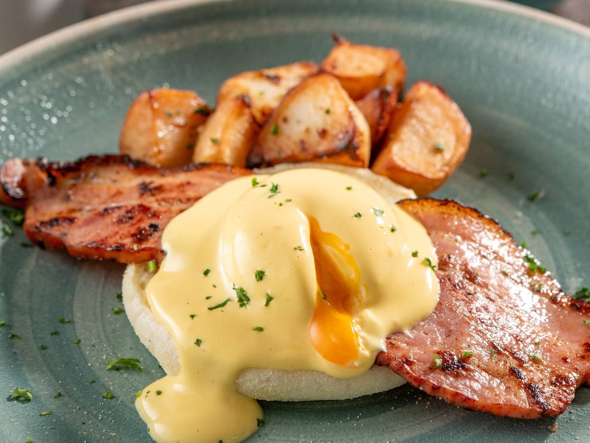 モノリスタワー 【45日前予約でとってもお得】夕食はポリネシアンビュッフェ＆朝食は選べるメインのハワイアンモーニング