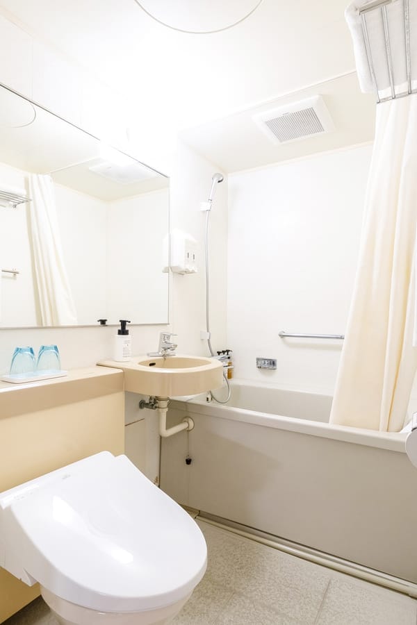 スマイルホテル宮古島 本館：ツインルームB