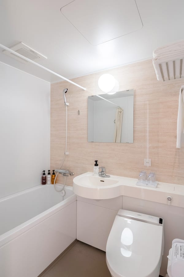 スマイルホテル宮古島 新館：和洋室