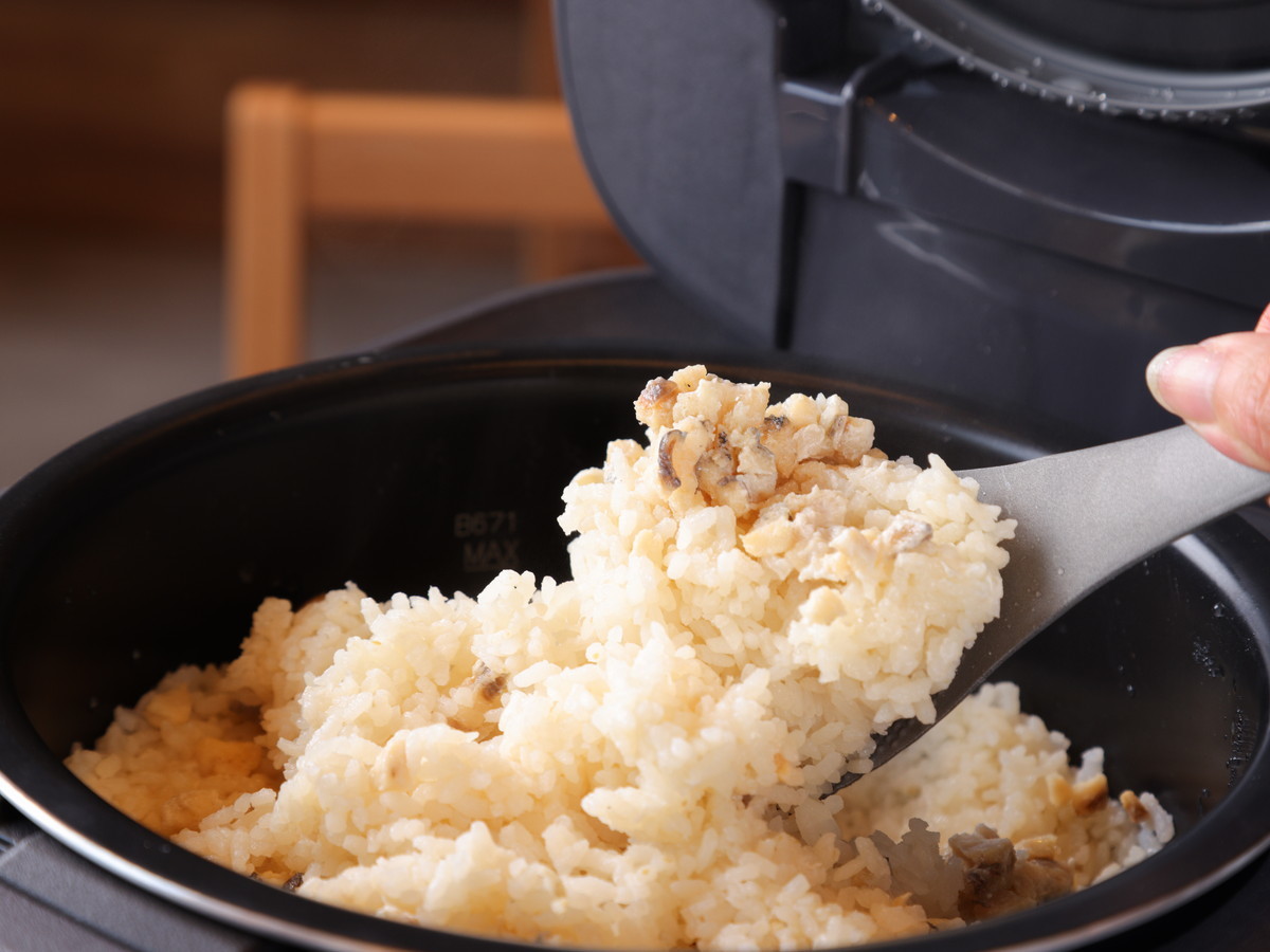 アパホテル〈松山市駅前〉 【朝食付き】松山鯛めしをはじめ、愛媛の郷土料理や地元の味覚を取り入れた「愛媛の朝ごはん」！！